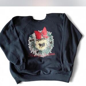 Fruit of the Loom Black Sweater with Festive Wreath Design